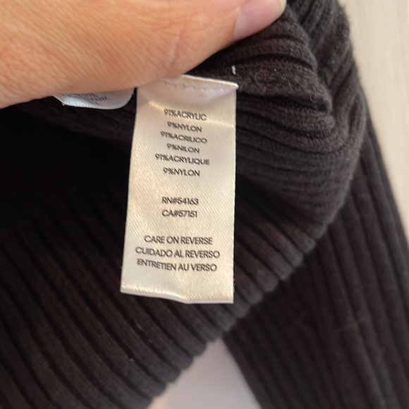 Calvin Klein zip up sweater - Picture 6 of 6